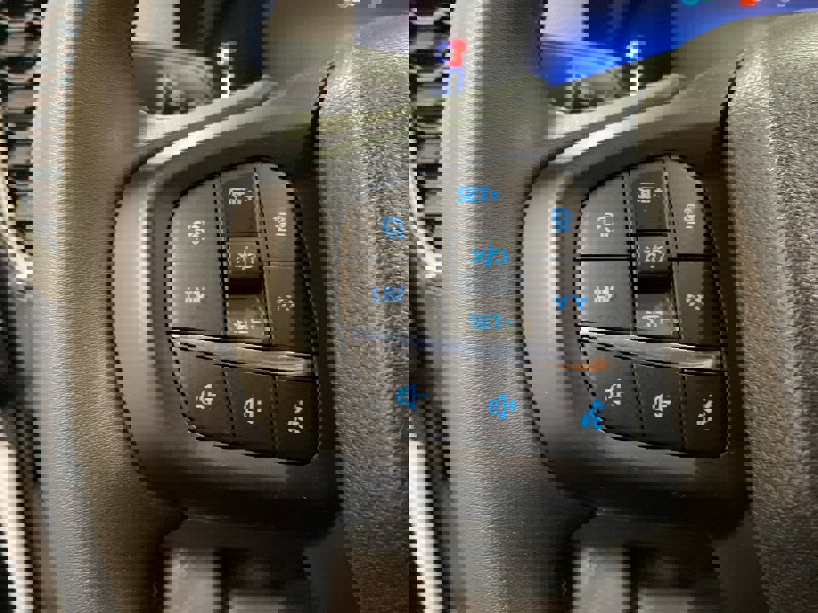 Certified 2024 Ford Ranger XLT w/ Technology Package image 18