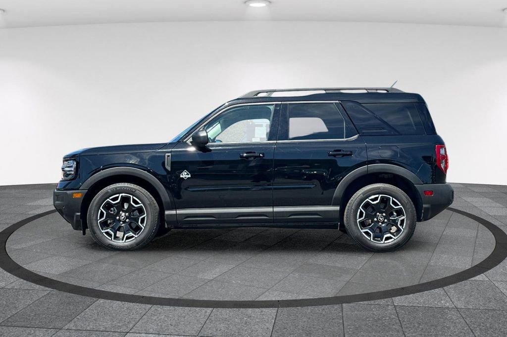 Certified 2025 Ford Bronco Sport Outer Banks w/ Outer Banks Tech Package+ AWD/4WD image 9