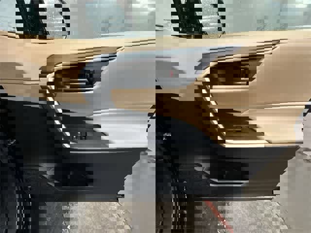 Used 2021 Toyota RAV4 LE image 24