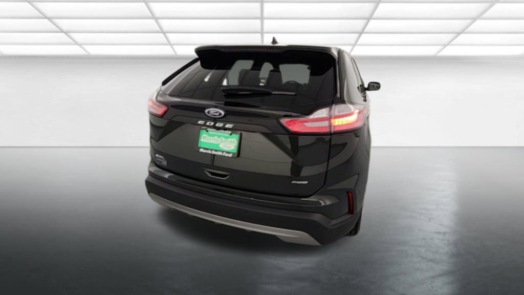 Certified 2024 Ford Edge SEL w/ Convenience Package image 8