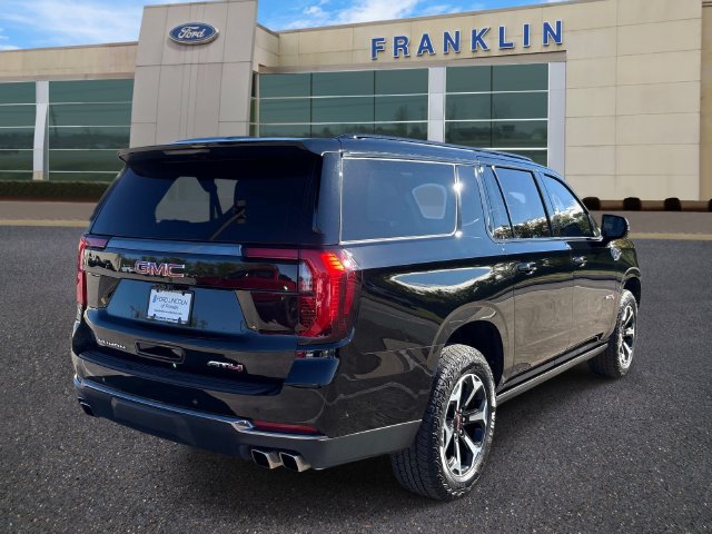 Used 2025 GMC Yukon XL AT4 w/ AT4 Premium Package AWD/4WD image 7