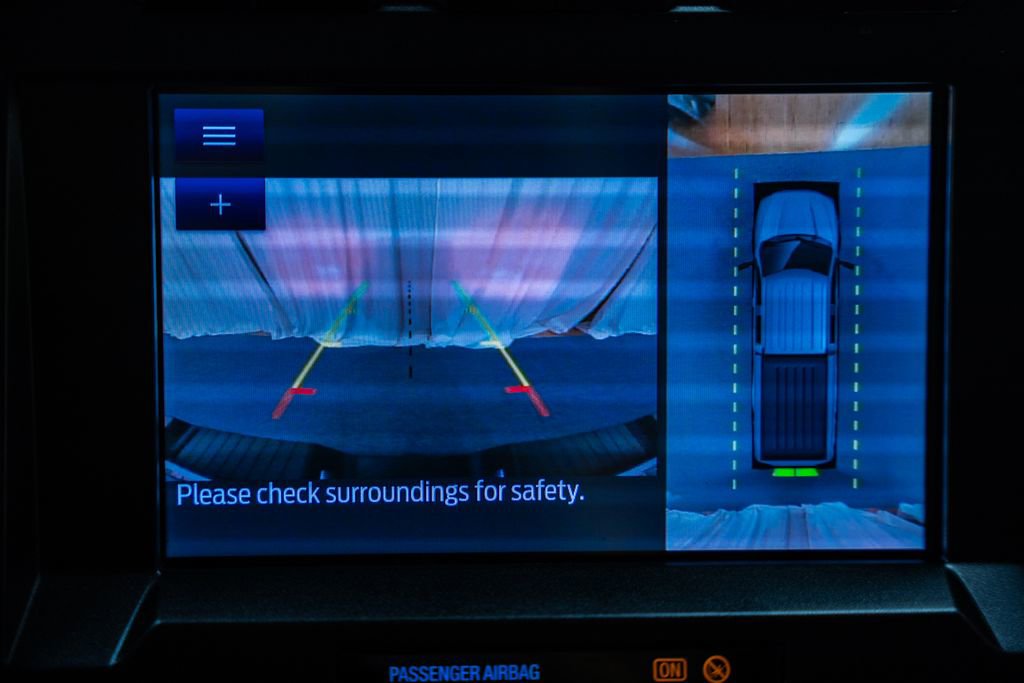 Certified 2020 Ford F350 Platinum w/ FX4 Off-Road Package image 54