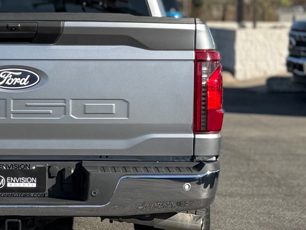 Certified 2025 Ford F150 XLT w/ Equipment Group 301A Standard image 9