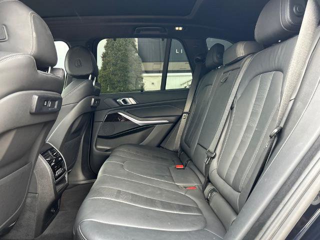 Used 2021 BMW X5 sDrive40i w/ M Sport Package image 29