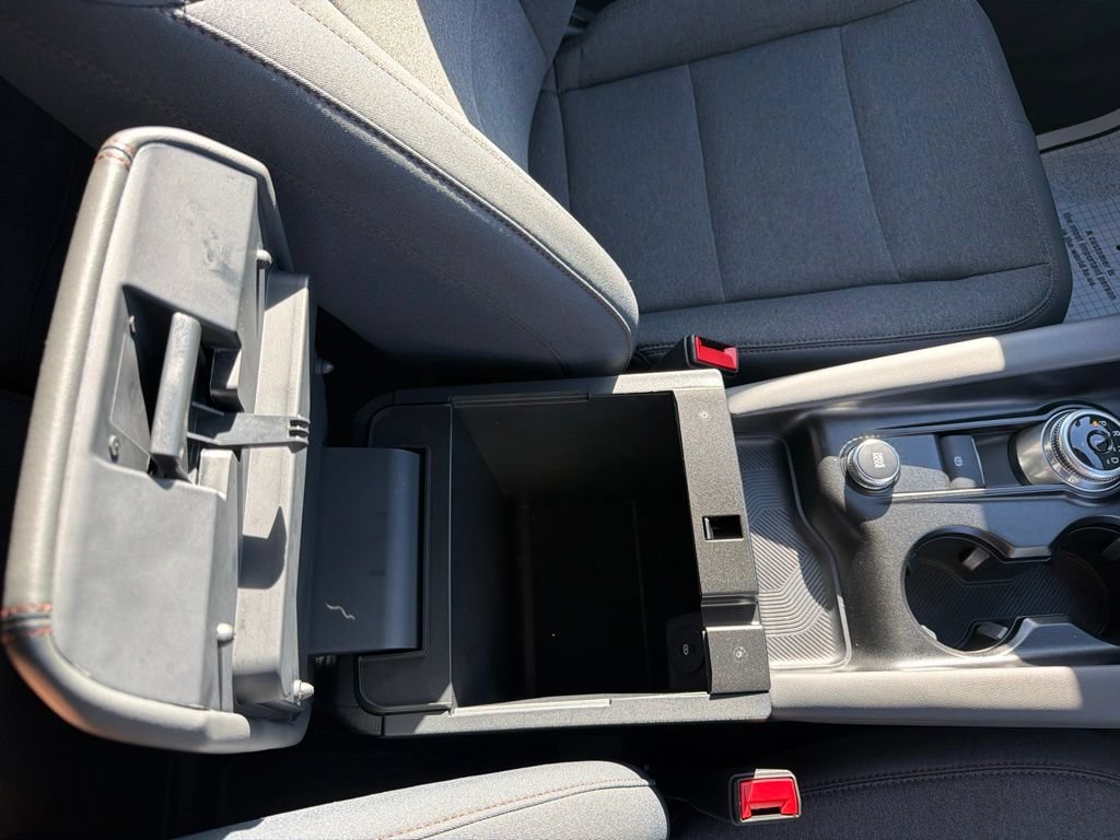 Certified 2025 Ford Explorer Active AWD/4WD image 44