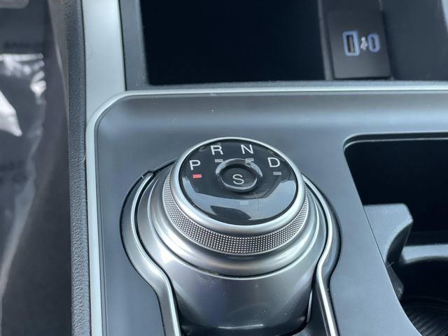 Certified 2024 Ford Edge SE w/ Black Appearance Package image 17