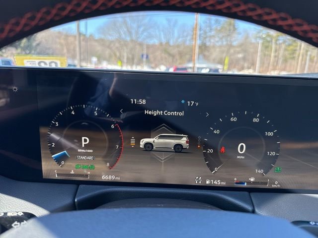 Used 2025 Nissan Armada PRO-4X w/ Pro-4X Premium Package AWD/4WD image 12