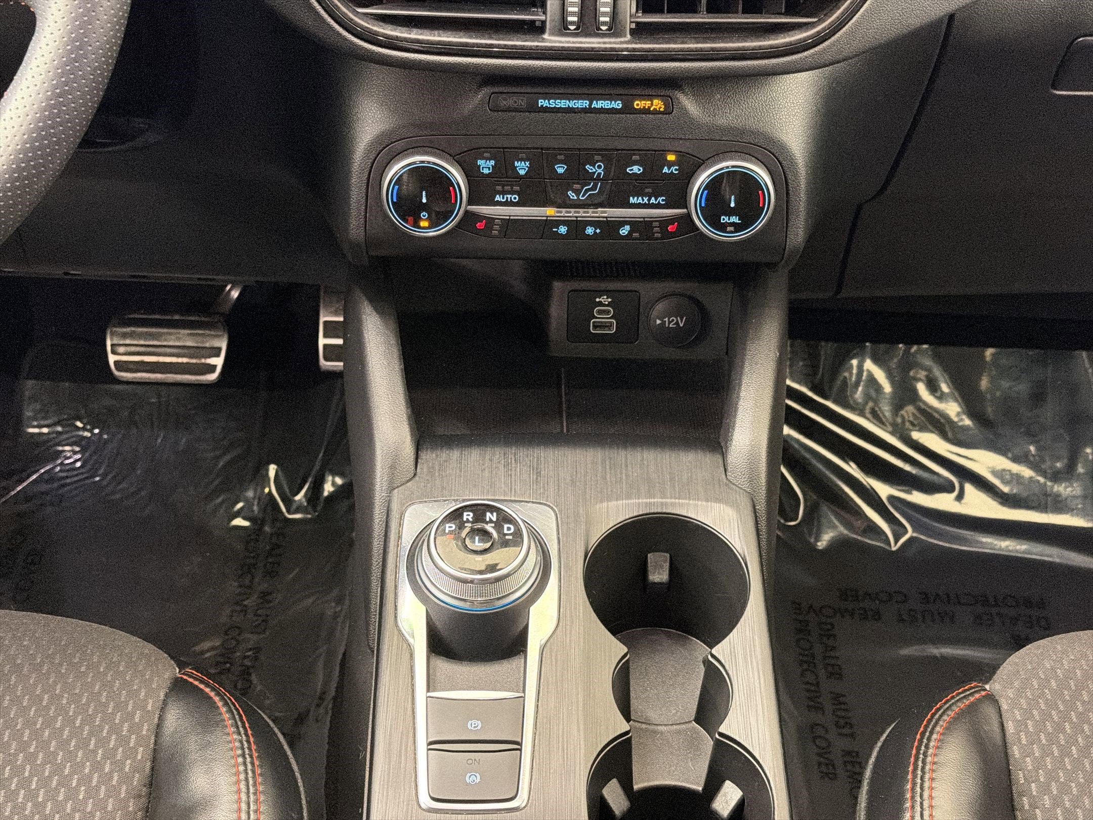 Certified 2024 Ford Escape ST-Line AWD/4WD image 25