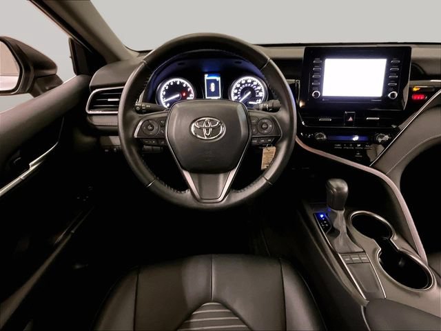 Used 2023 Toyota Camry SE FWD image 5