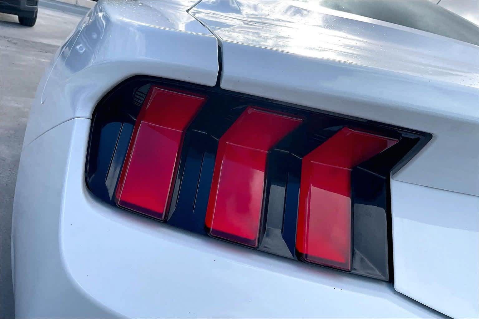 Certified 2025 Ford Mustang Coupe RWD image 31