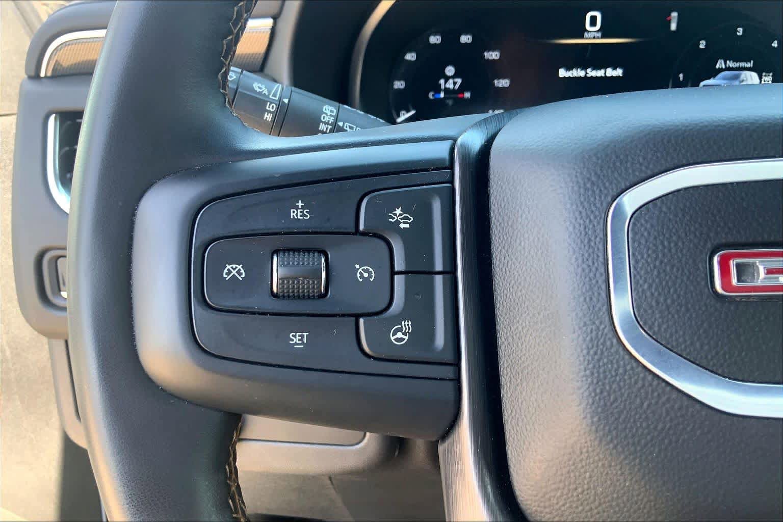 Used 2024 GMC Yukon XL AT4 w/ AT4 Premium Package AWD/4WD image 24