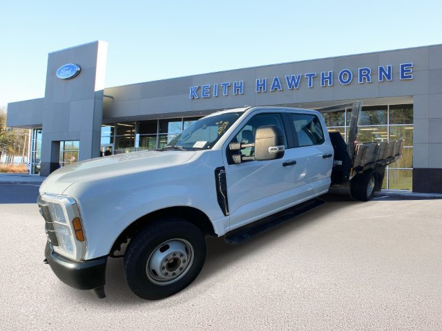 Certified 2024 Ford F350 XL RWD image 4