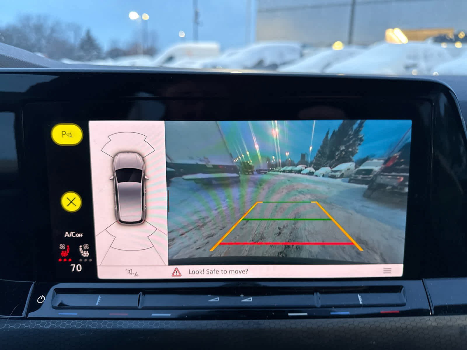 Used 2022 Volkswagen GTI SE image 11