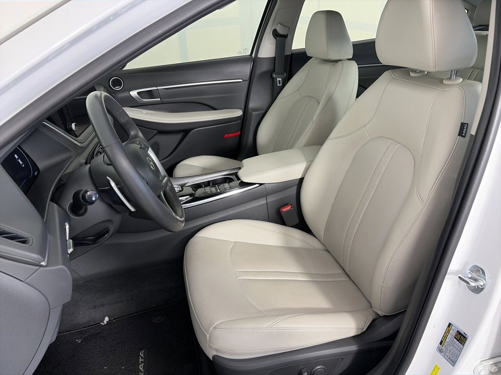 Used 2022 Hyundai Sonata Limited w/ Cargo Package image 11