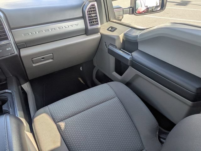 Certified 2022 Ford F250 XLT w/ XLT Premium Package AWD/4WD image 17