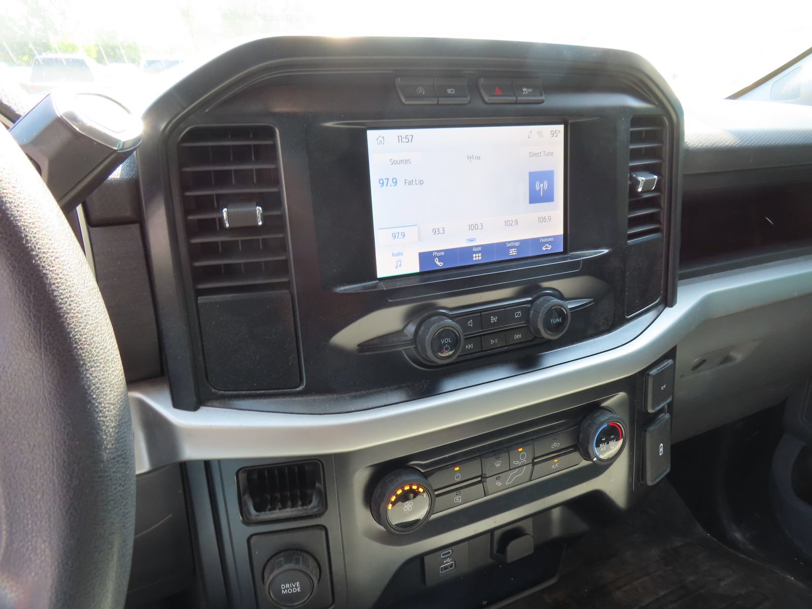 Certified 2022 Ford F150 XL w/ Equipment Group 101A High RWD image 18