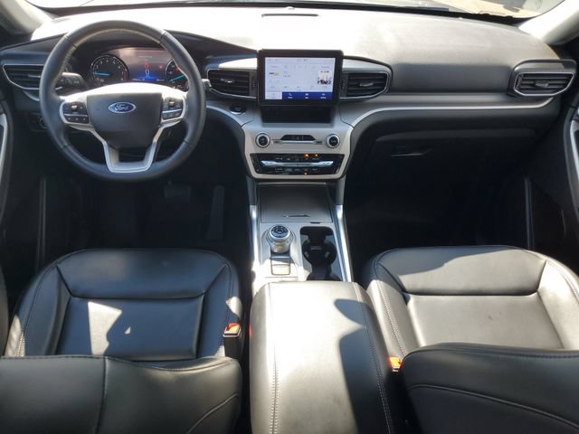 Certified 2023 Ford Explorer XLT w/ Equipment Group 202A AWD/4WD image 26