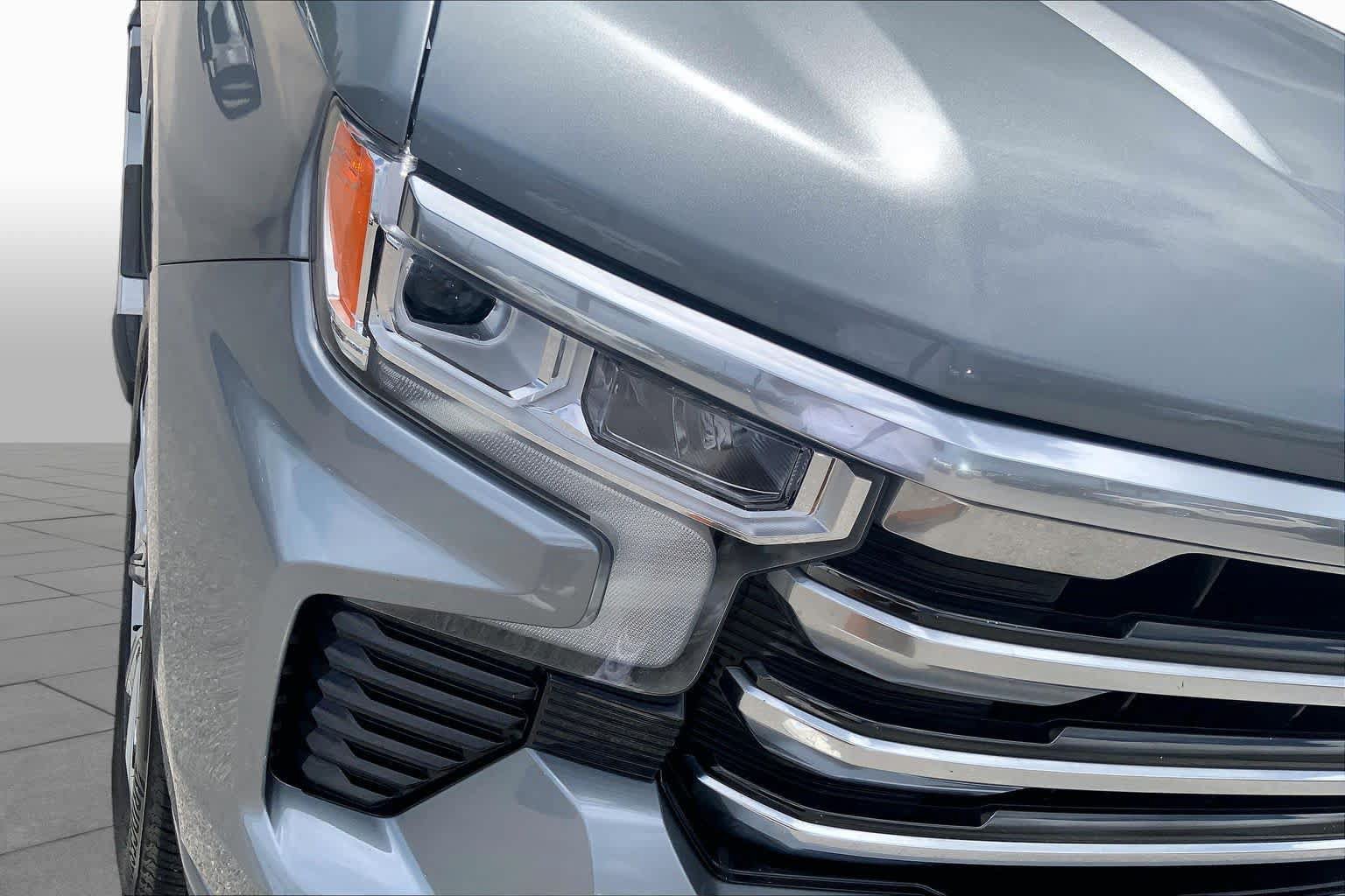 Used 2024 Chevrolet Silverado 1500 High Country AWD/4WD image 28