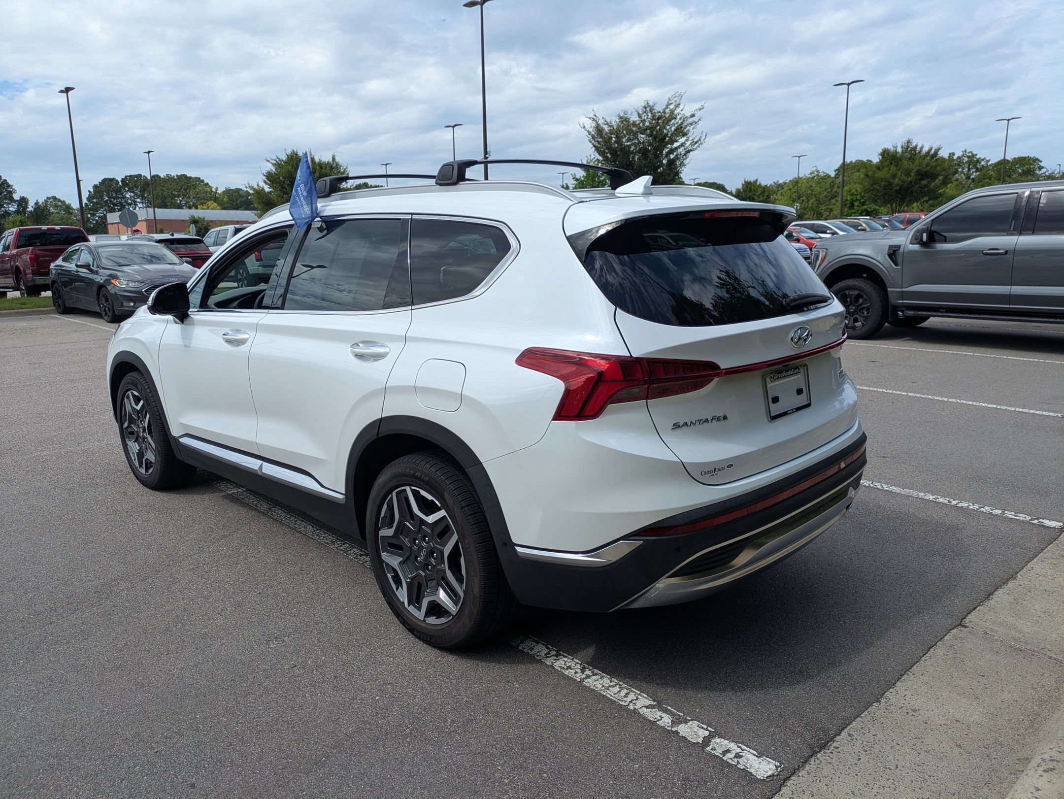 Used 2023 Hyundai Santa Fe Limited FWD image 6