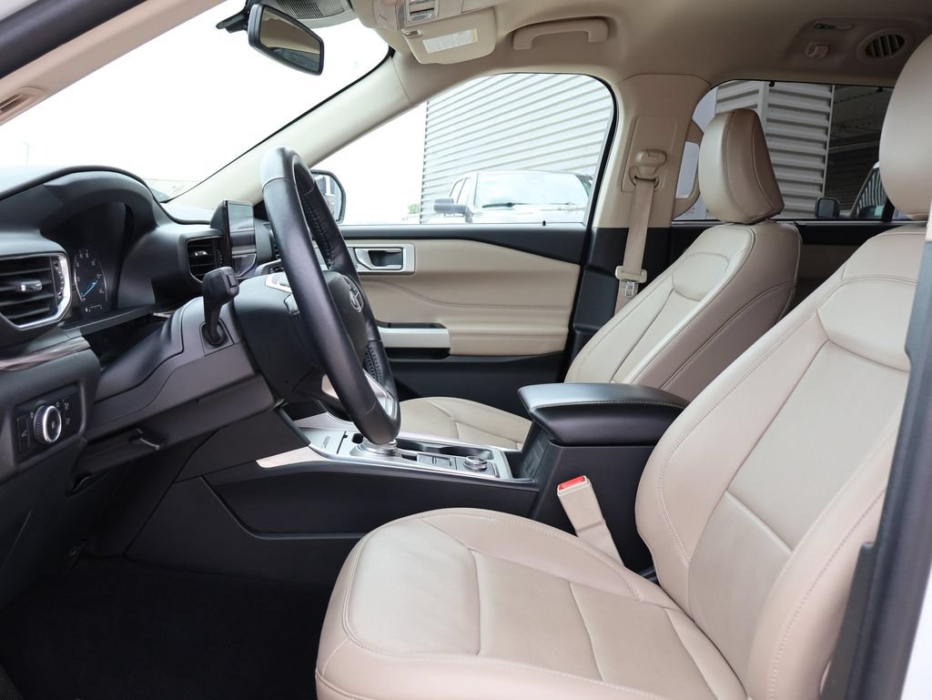 Certified 2023 Ford Explorer Limited AWD/4WD image 26