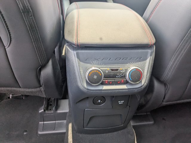 Certified 2025 Ford Explorer ST-Line w/ Premium Package AWD/4WD image 30