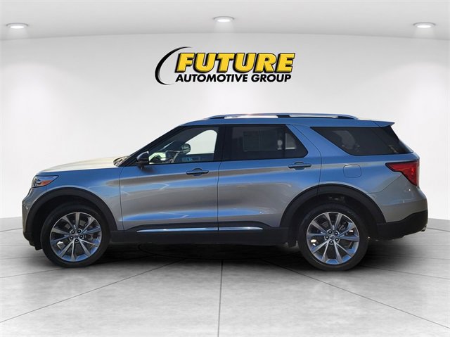 Certified 2021 Ford Explorer Platinum w/ Equipment Group 601A image 2