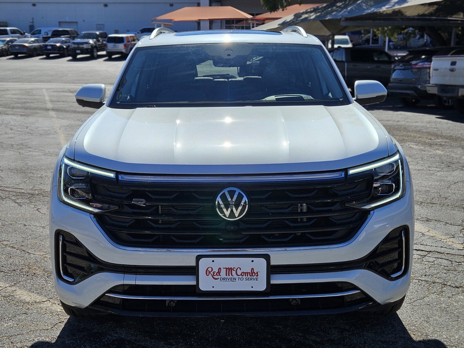 Used 2025 Volkswagen Atlas SEL Premium R-Line image 8