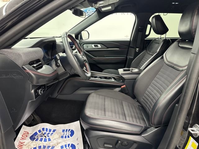 Certified 2025 Ford Explorer ST-Line image 29