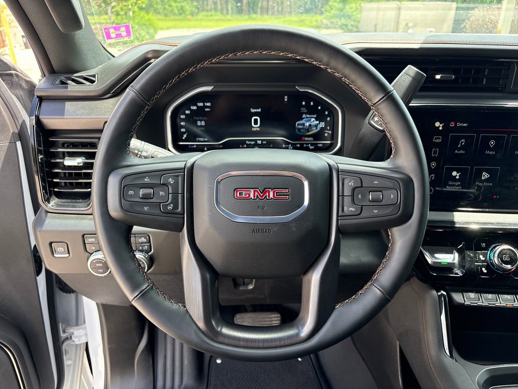 Used 2025 GMC Sierra 2500 AT4 AWD/4WD image 16