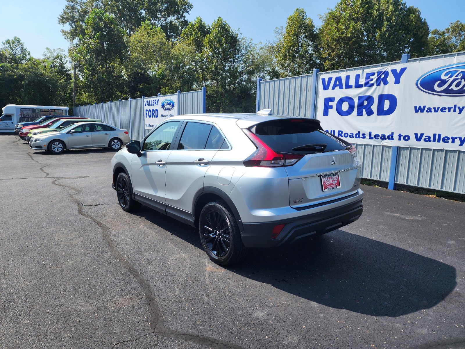 Used 2024 Mitsubishi Eclipse Cross LE AWD/4WD image 3
