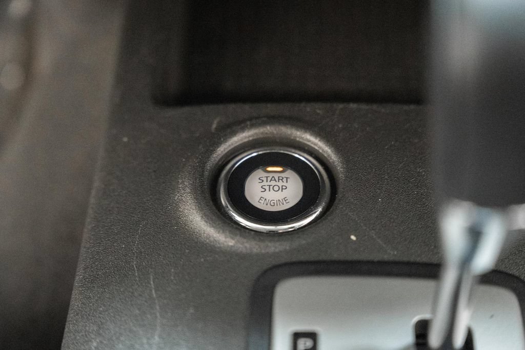 Used 2021 Nissan Frontier SV RWD image 25