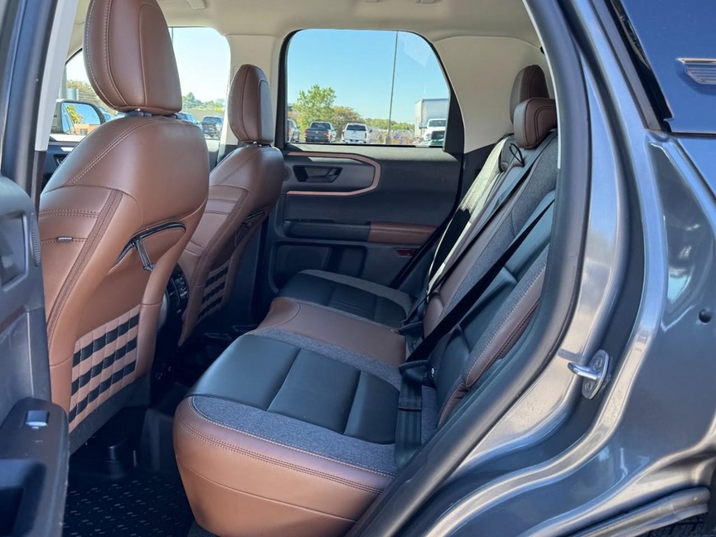 Certified 2022 Ford Bronco Sport Outer Banks w/ Tech Package AWD/4WD image 10