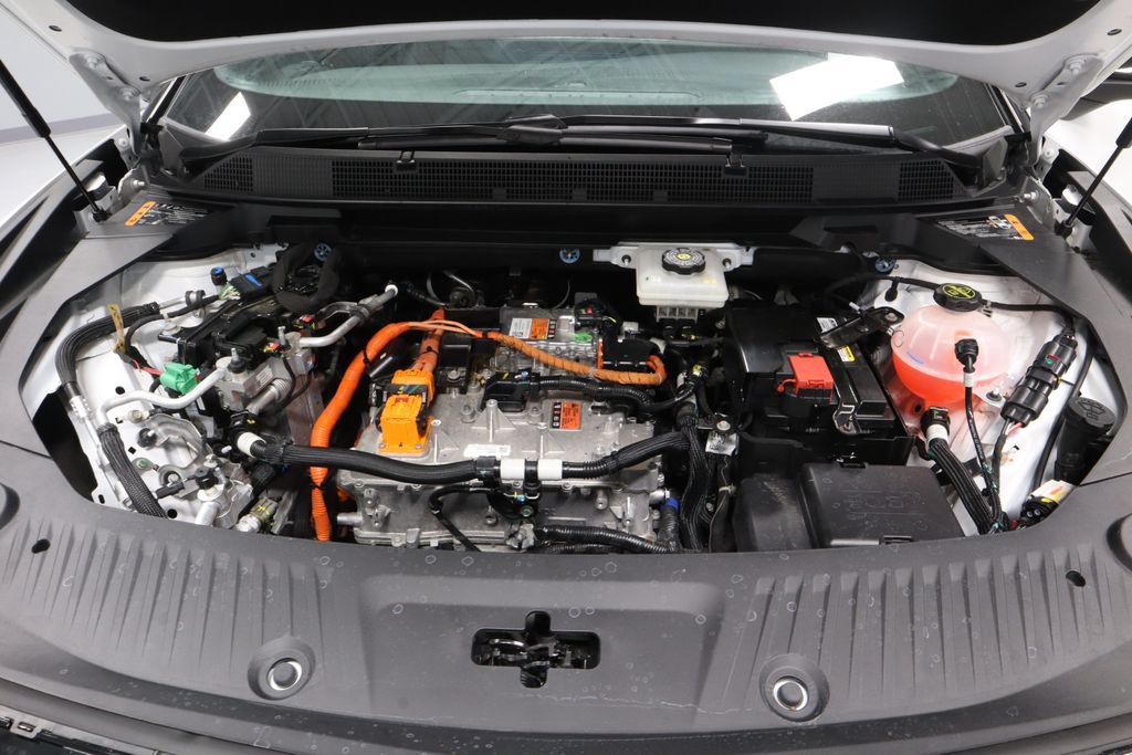 Used 2024 Chevrolet Equinox EV RS FWD image 15