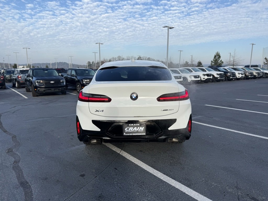 Used 2023 BMW X4 xDrive30i w/ M Sport Package image 4