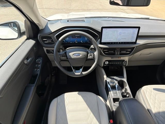 Certified 2023 Ford Escape Platinum w/ Premium Technology Package AWD/4WD image 19
