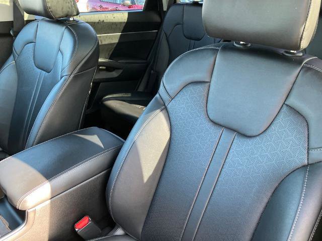 Used 2022 Kia Sorento S w/ Panoramic Sunroof Package AWD/4WD image 25