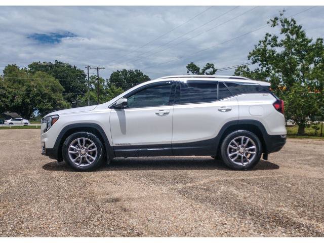 Used 2022 GMC Terrain SLT FWD image 2