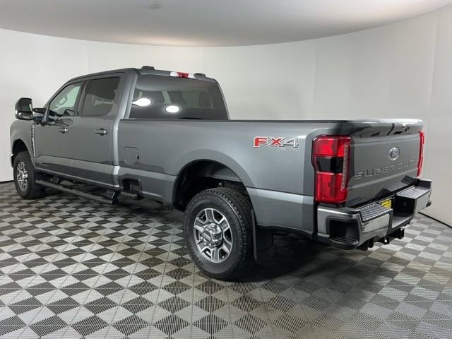 Certified 2025 Ford F350 Lariat w/ FX4 Off-Road Package image 4
