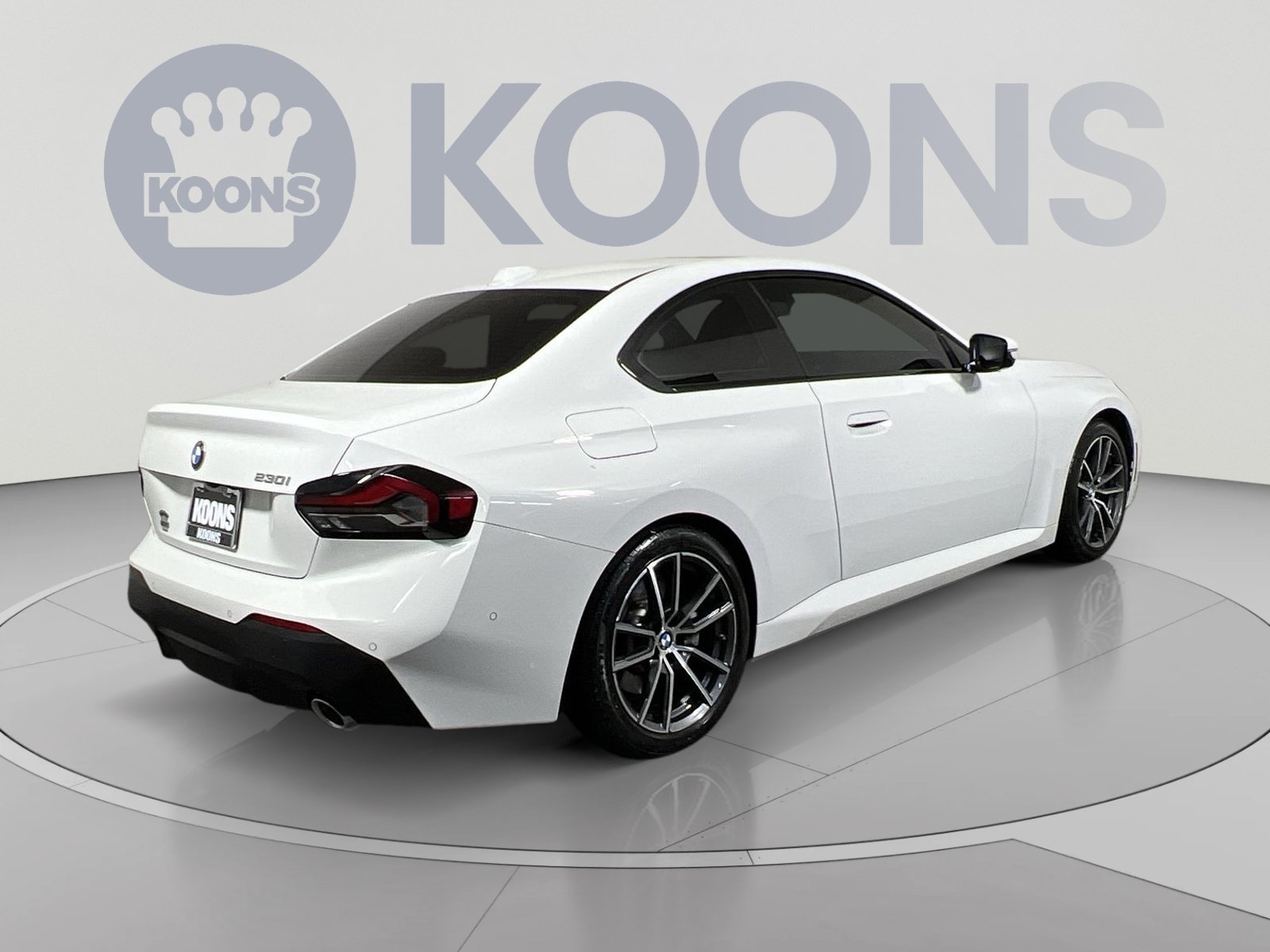 Used 2024 BMW 230i Coupe w/ Convenience Package RWD image 11