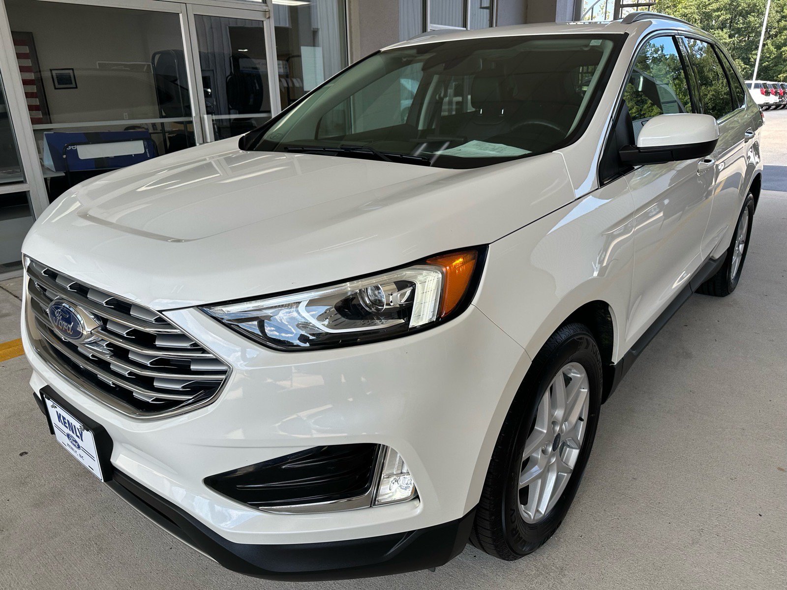 Certified 2021 Ford Edge SEL w/ Convenience Package FWD image 3
