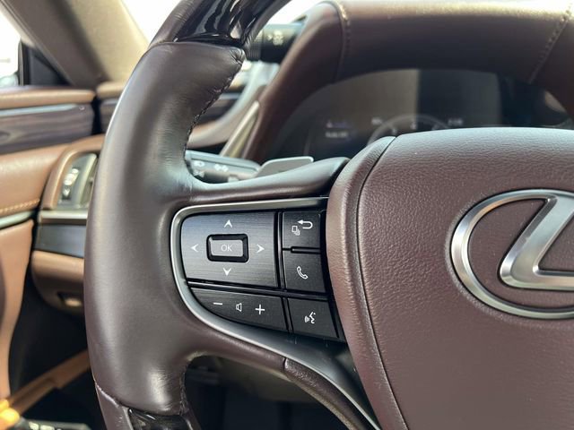 Used 2021 Lexus ES 350 Luxury w/ Accessory Package image 16