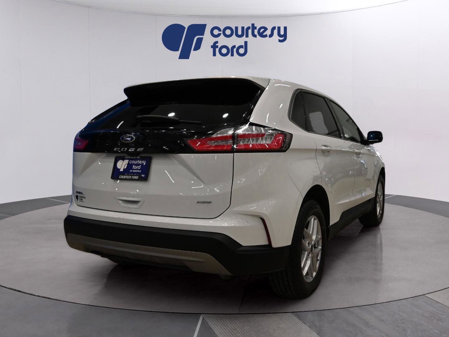 Certified 2023 Ford Edge SEL image 5