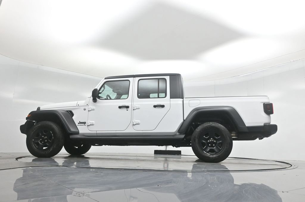Used 2020 Jeep Gladiator Sport image 27