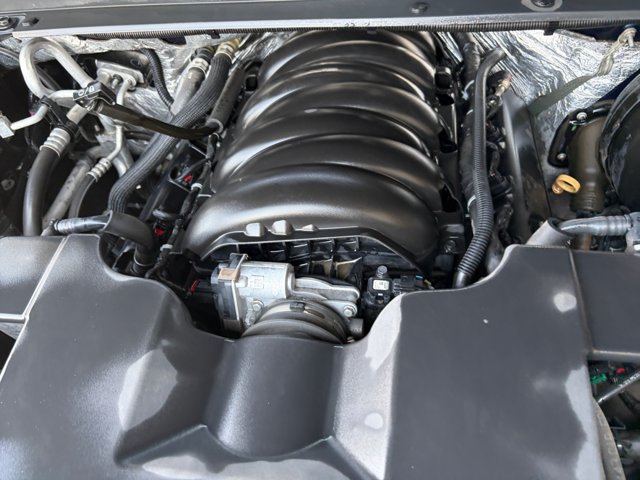 Used 2017 Chevrolet Suburban LT AWD/4WD image 21