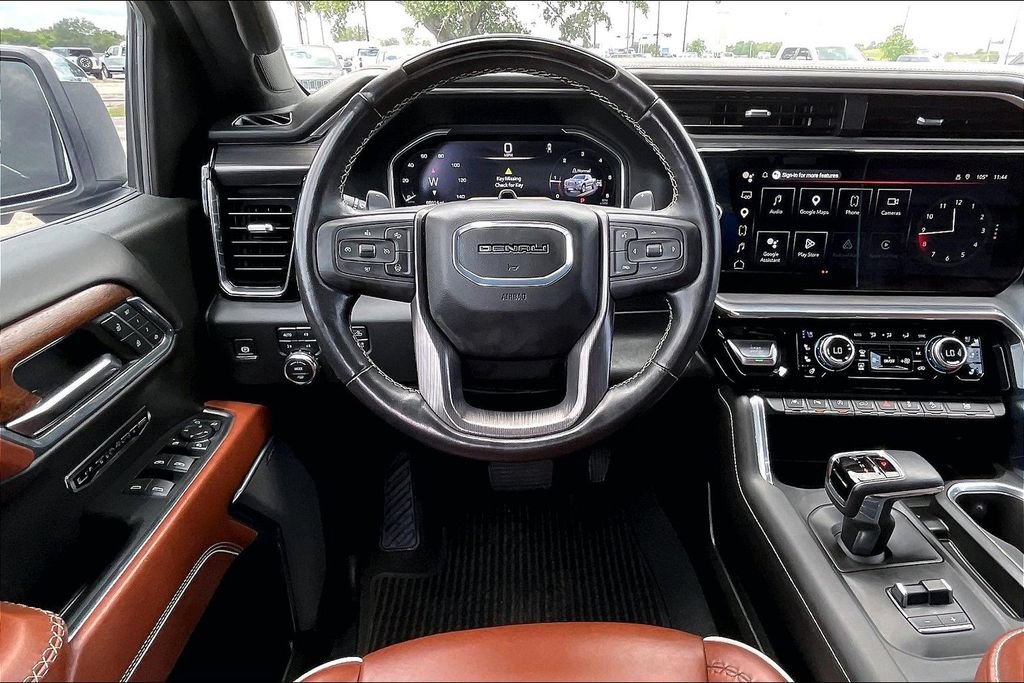 Used 2024 GMC Sierra 1500 Denali Ultimate AWD/4WD image 8