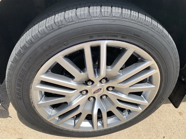 Certified 2023 Ford Expedition Max Platinum AWD/4WD image 12