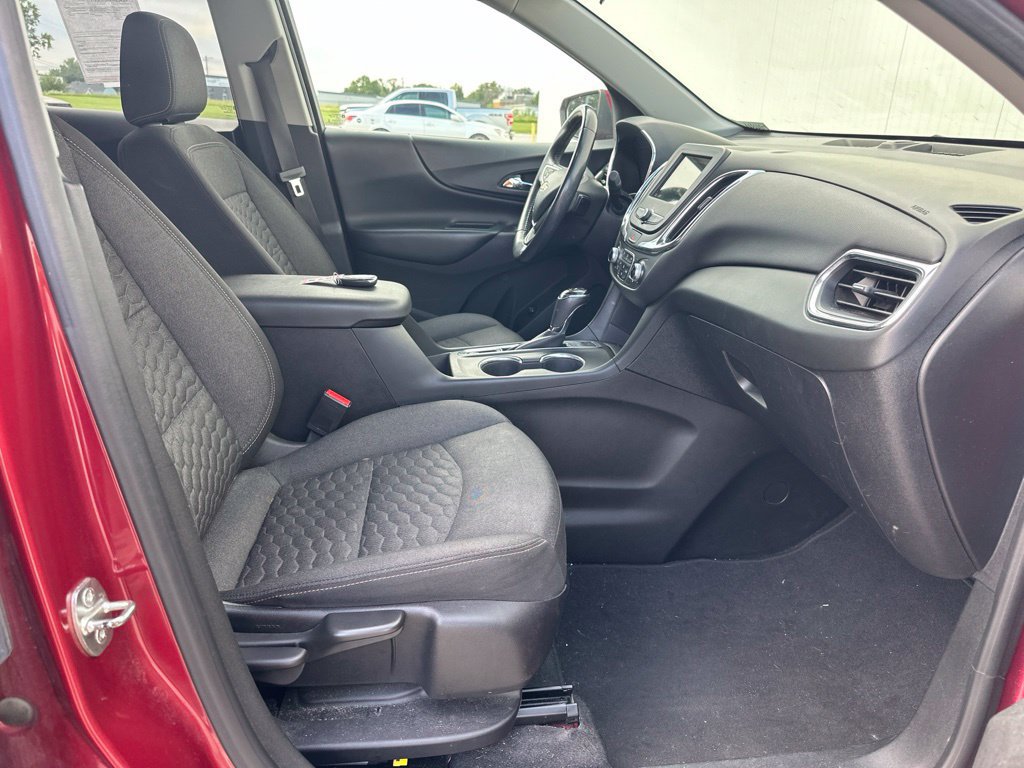 Used 2019 Chevrolet Equinox LT AWD/4WD image 32