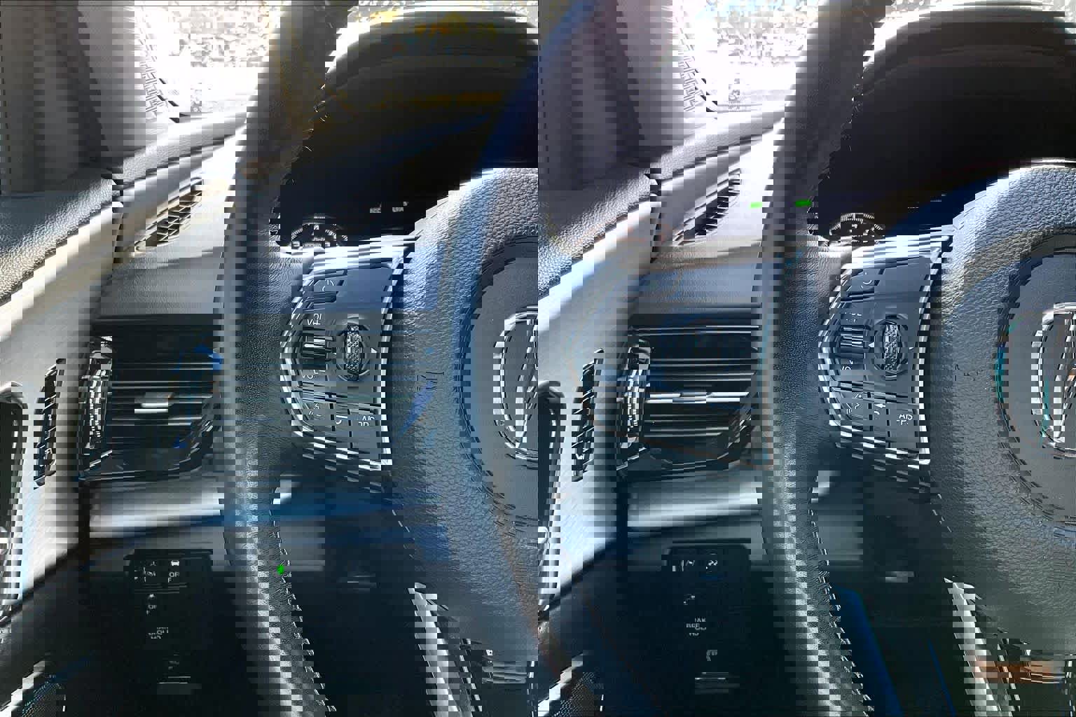 Used 2020 Acura RDX FWD image 25