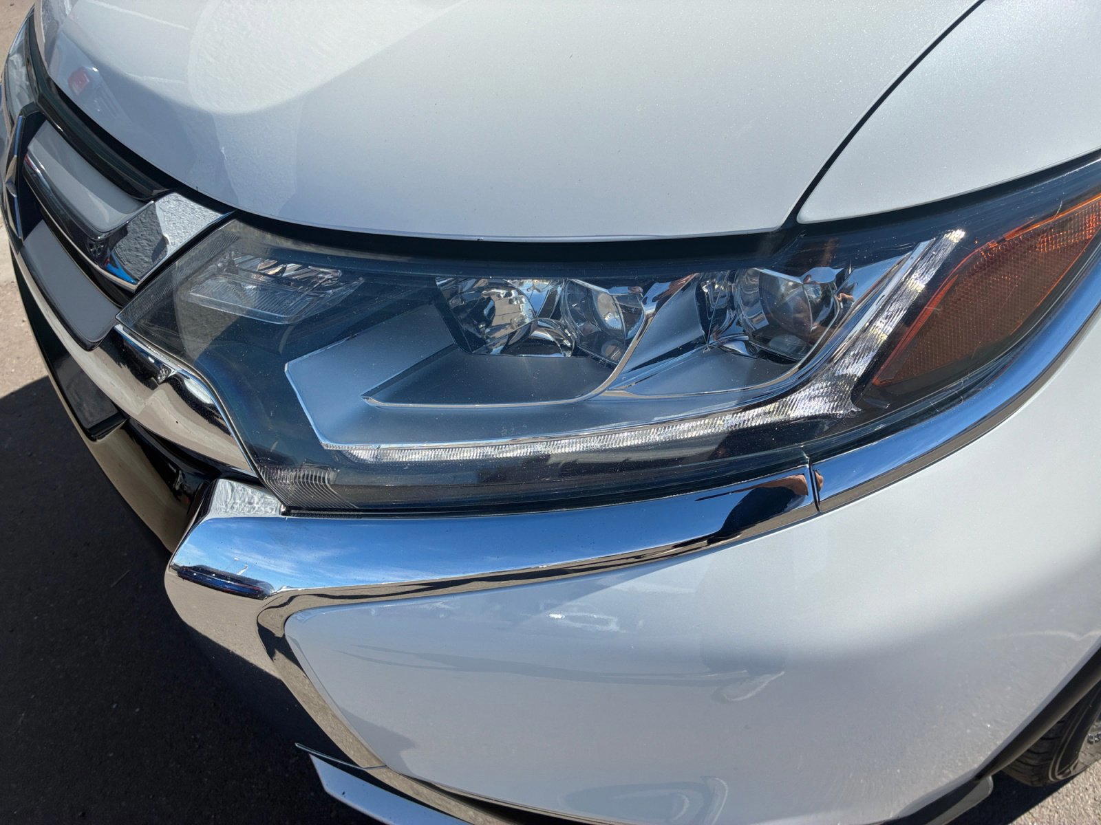 Used 2017 Mitsubishi Outlander GT image 31