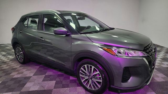 Used 2024 Nissan Kicks SV image 4